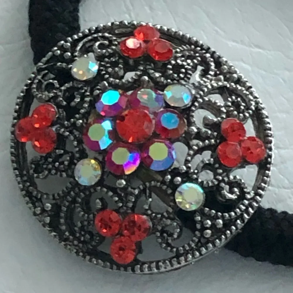 RHINESTONE AND METAL ELASTIC PONYTAIL HOLDER